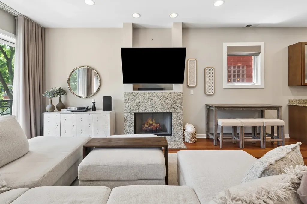 2310 West Wabansia Avenue Chicago IL 60647