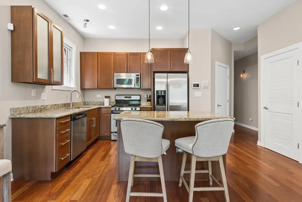 2310 West Wabansia Avenue Chicago IL 60647