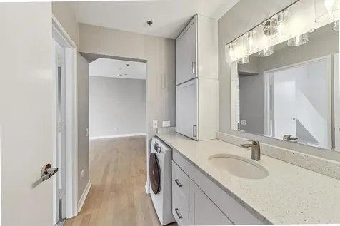 510 West Erie Street Chicago IL 60654