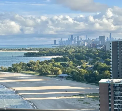 6007 North Sheridan Road Chicago IL 60660