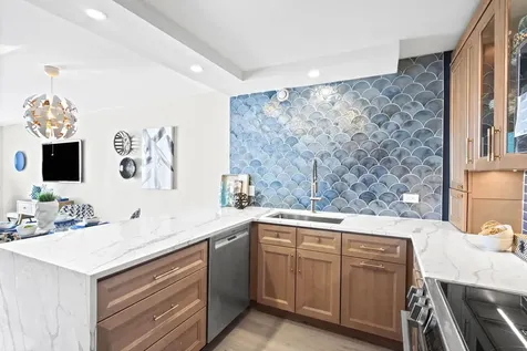 6007 North Sheridan Road Chicago IL 60660