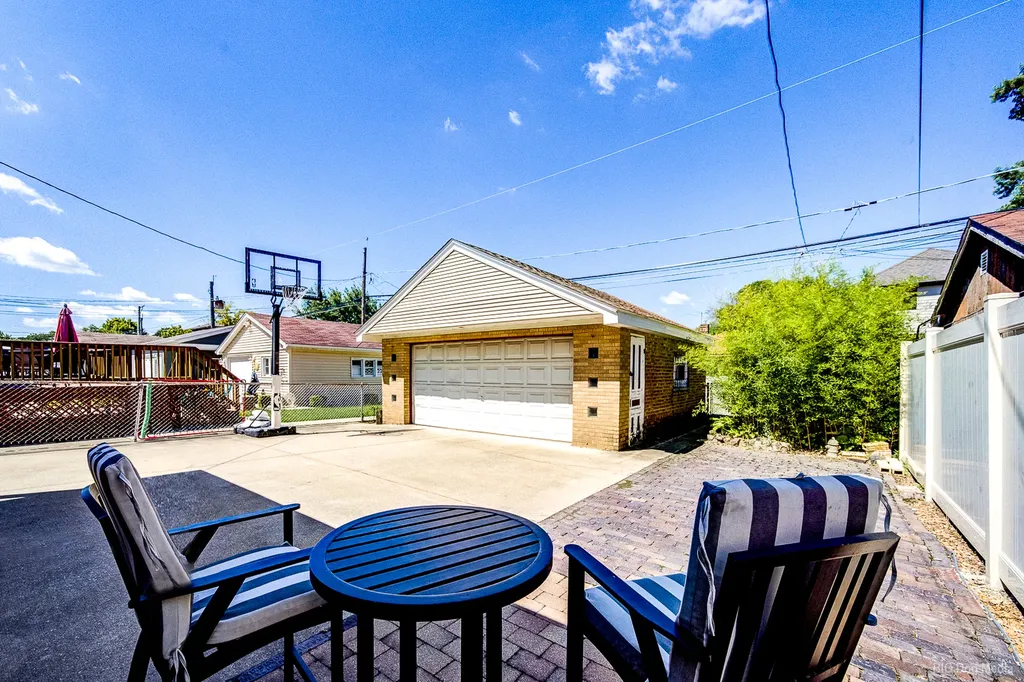 11020 South Lawndale Avenue Chicago IL 60655