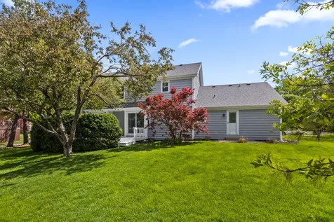 2490 Lakeside Drive Aurora IL 60504