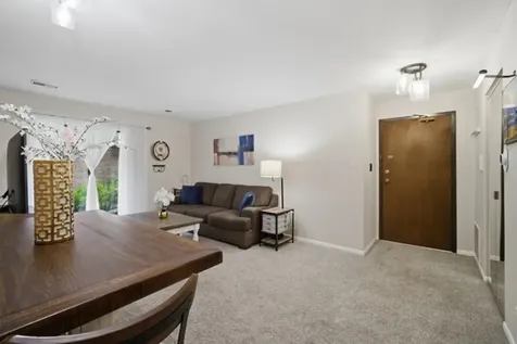 607 West Central Road Mount Prospect IL 60056