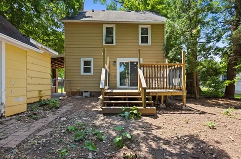 813 West Perry Street Belvidere IL 61008