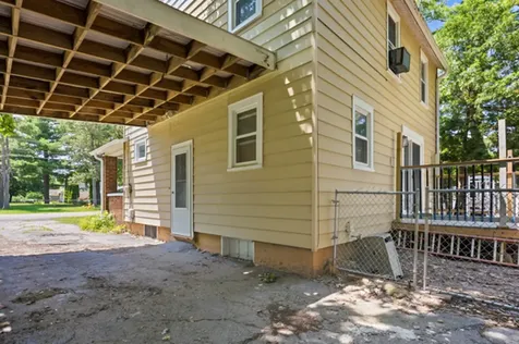 813 West Perry Street Belvidere IL 61008