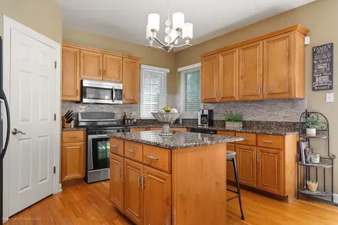 13050 Silver Fox Drive Lemont IL 60439