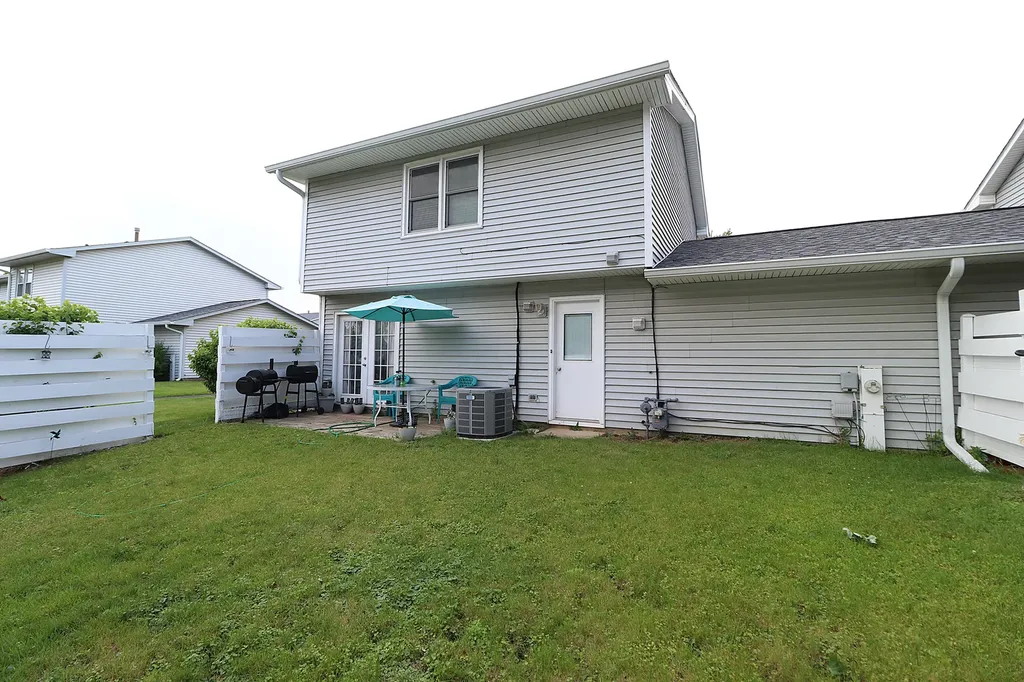 440 Wright Court Bolingbrook IL 60440