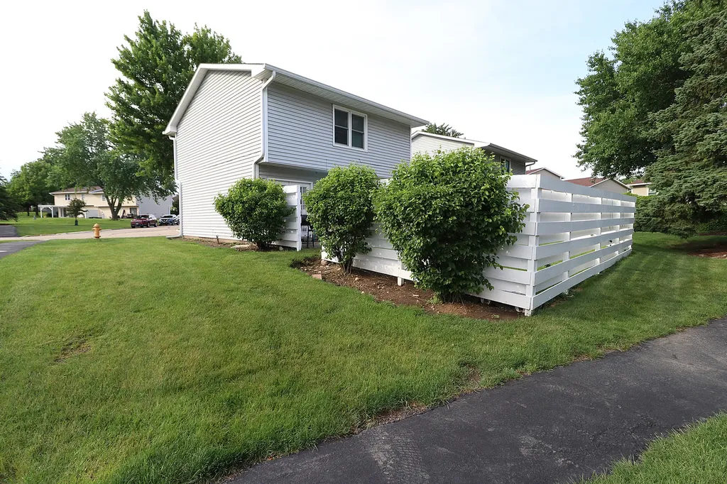 440 Wright Court Bolingbrook IL 60440