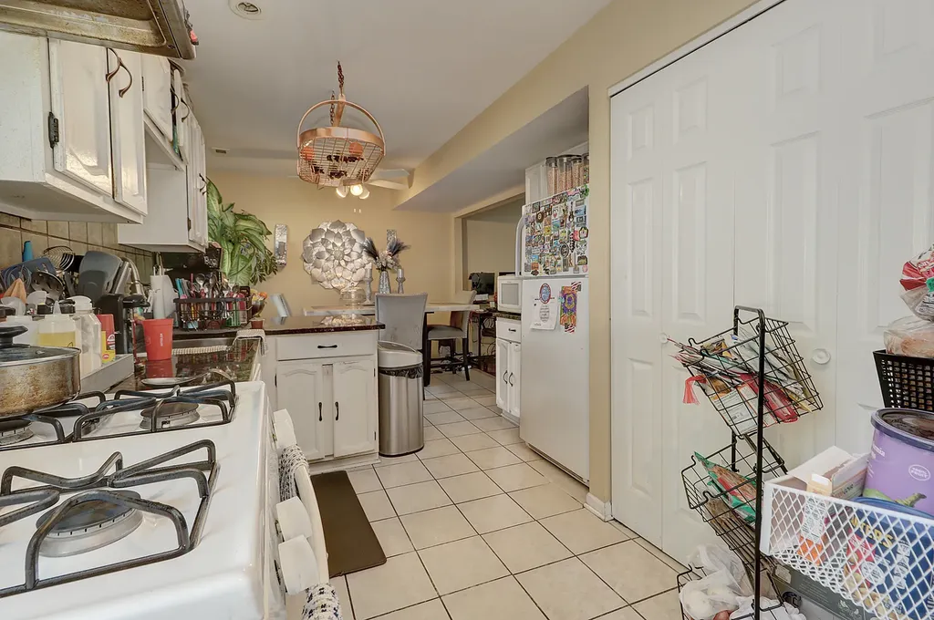 440 Wright Court Bolingbrook IL 60440