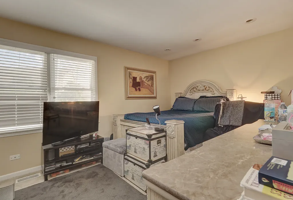 440 Wright Court Bolingbrook IL 60440