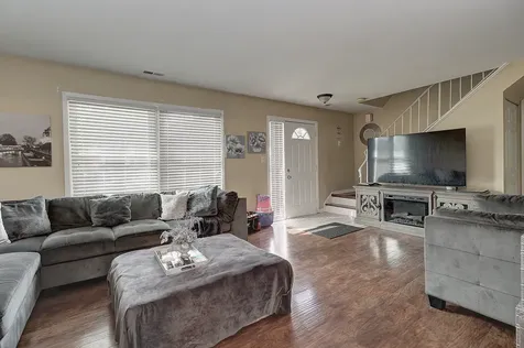 440 Wright Court Bolingbrook IL 60440