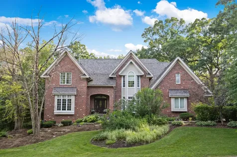 9336 Falling Waters Drive W Burr Ridge IL 60527