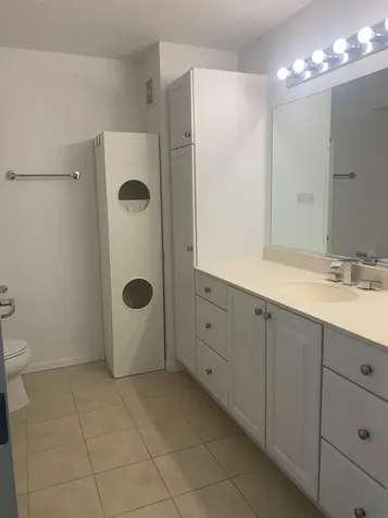 9655 Woods Drive Skokie IL 60077