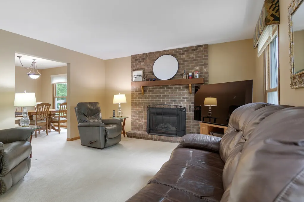 11002 Janice Drive Huntley IL 60142