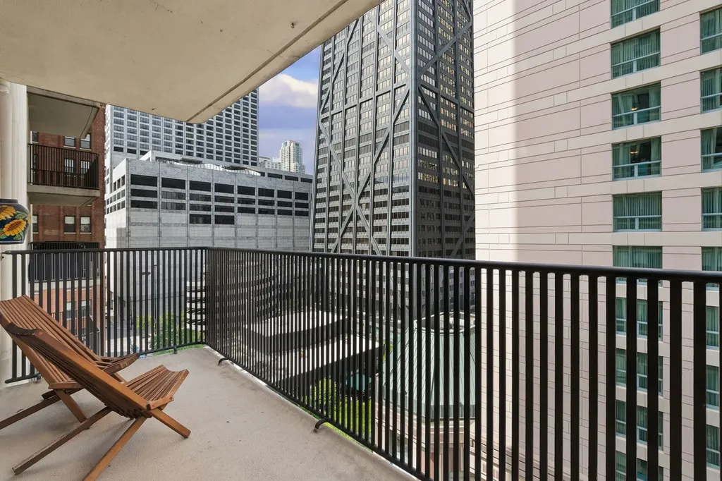200 East Delaware Place Chicago IL 60611