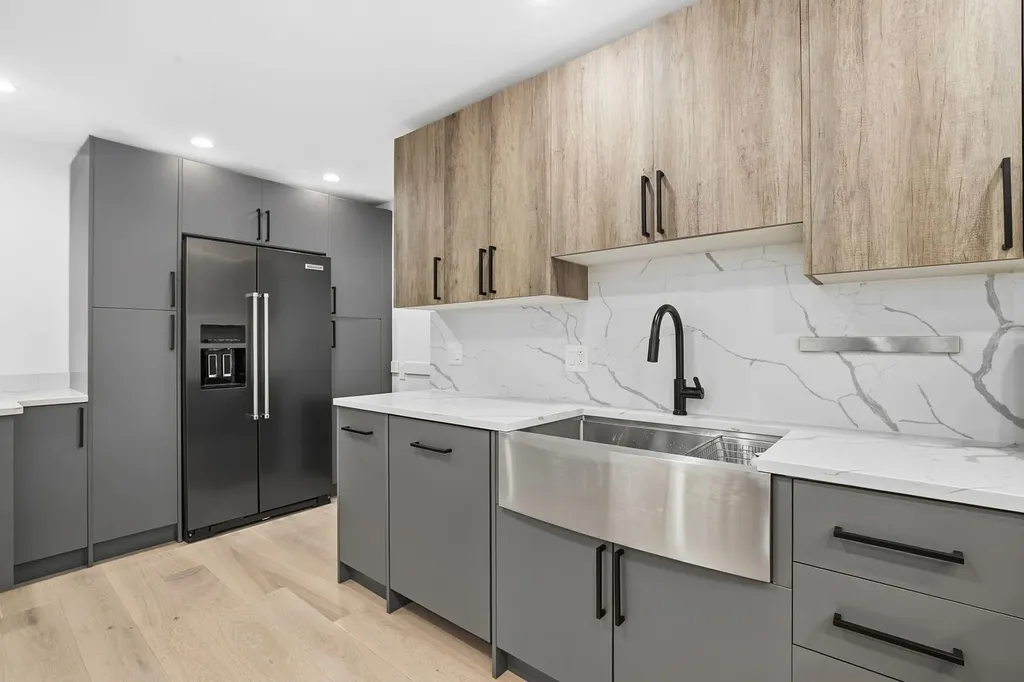 200 East Delaware Place Chicago IL 60611