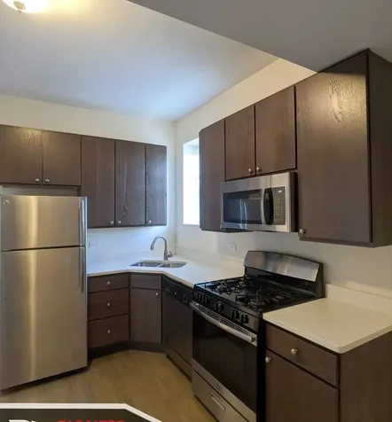 2814 North Troy Street Chicago IL 60618