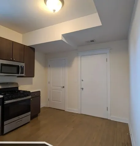 2814 North Troy Street Chicago IL 60618