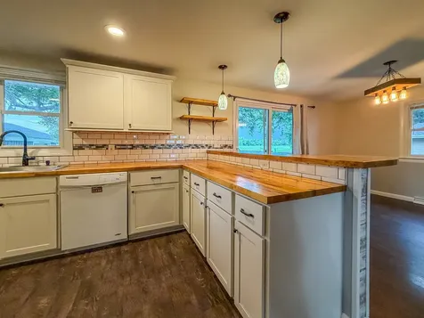 5155 Lake Road Mattoon IL 61938