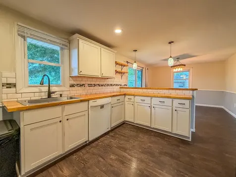 5155 Lake Road Mattoon IL 61938