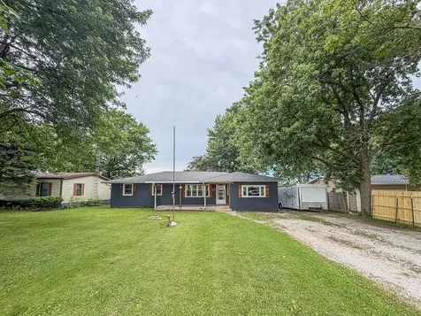 5155 Lake Road Mattoon IL 61938