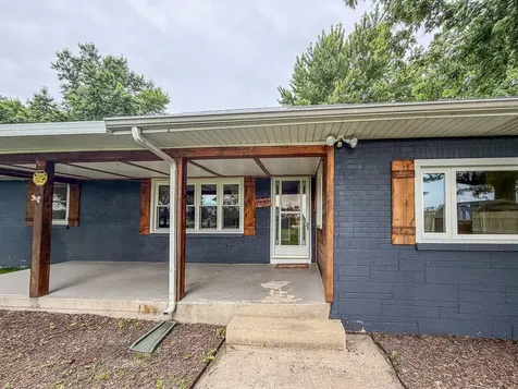 5155 Lake Road Mattoon IL 61938