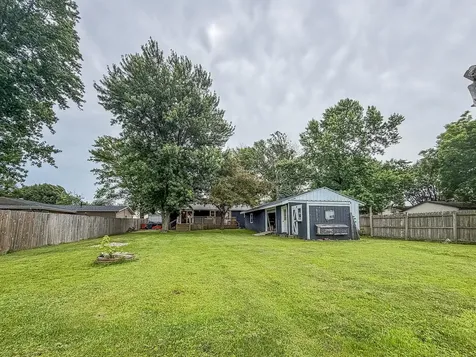 5155 Lake Road Mattoon IL 61938