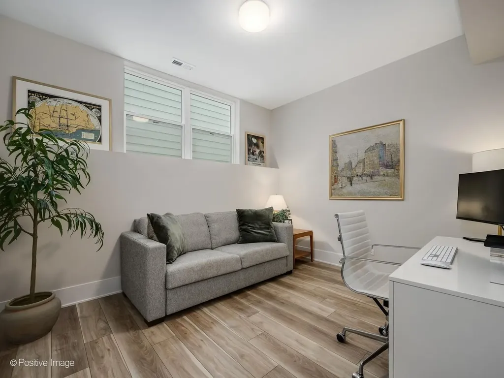 1938 North Sawyer Avenue Chicago IL 60647