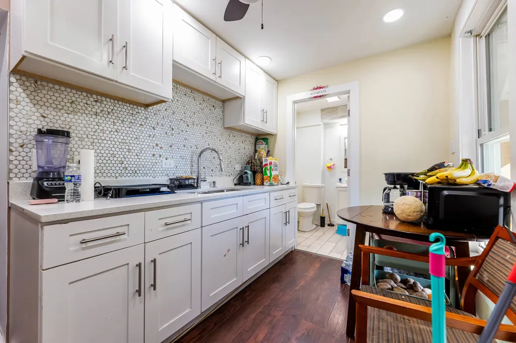 5737 South Laflin Street Chicago IL 60636