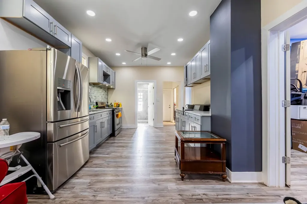 5737 South Laflin Street Chicago IL 60636