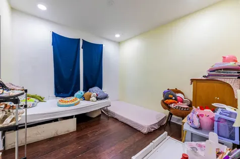 5737 South Laflin Street Chicago IL 60636