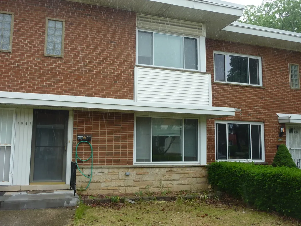 4941 Carol Street Skokie IL 60077