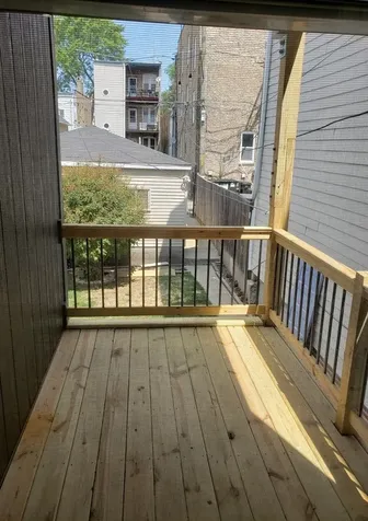 2102 West Barry Avenue Chicago IL 60618