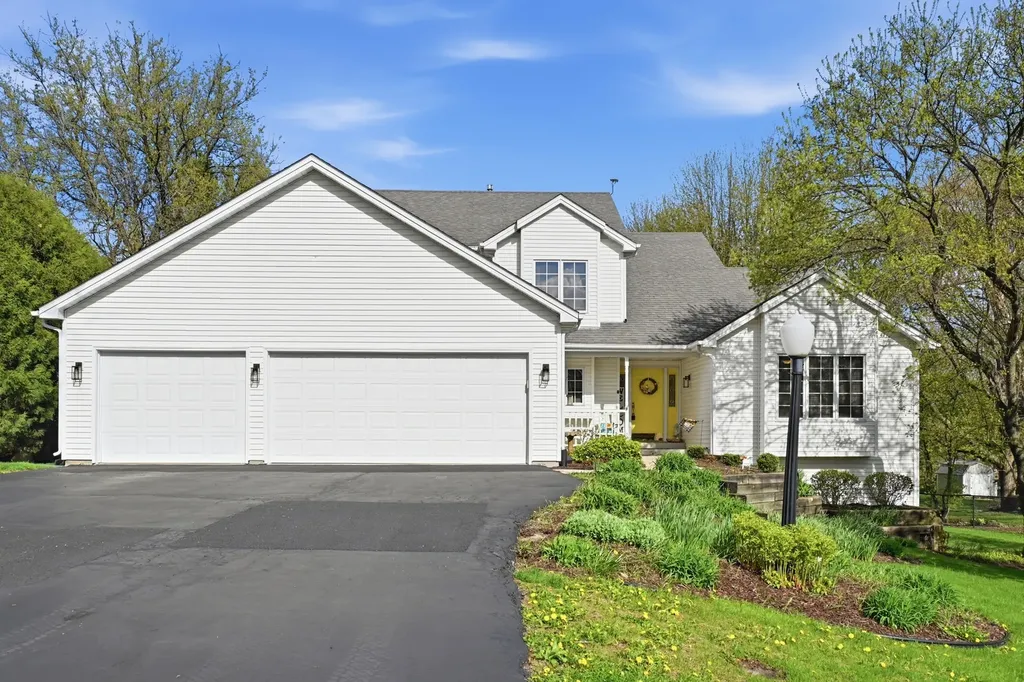 11497 Ridgecrest Drive Roscoe IL 61073