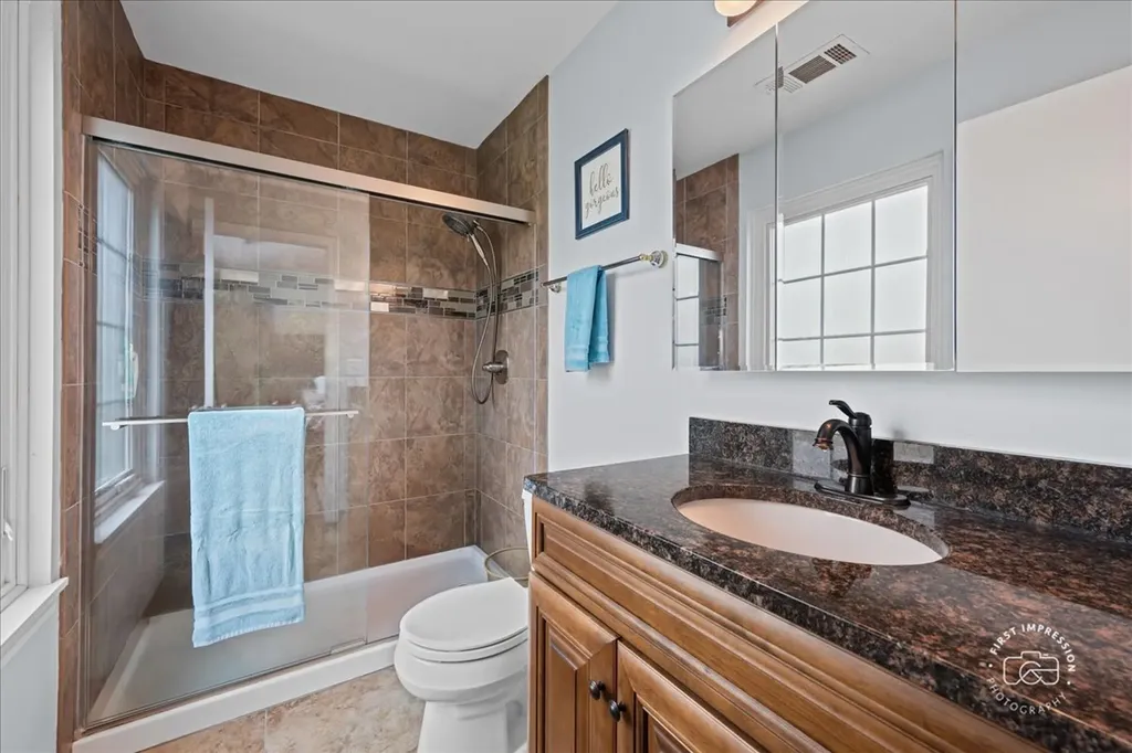 599 Ryegrass Circle Aurora IL 60504