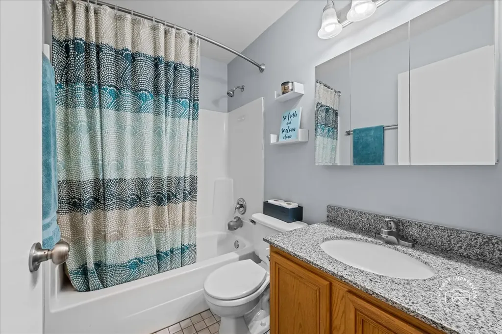 599 Ryegrass Circle Aurora IL 60504