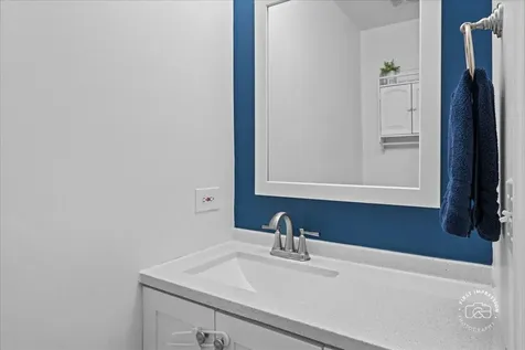 599 Ryegrass Circle Aurora IL 60504