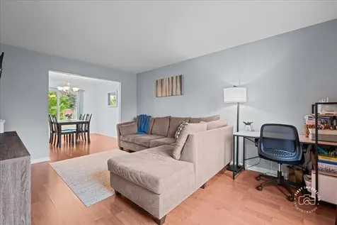 599 Ryegrass Circle Aurora IL 60504