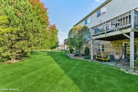 7206 Bradford Court Justice IL 60458