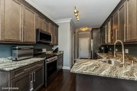 7206 Bradford Court Justice IL 60458