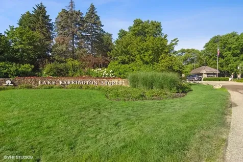 471 Old Barn Road Lake Barrington IL 60010