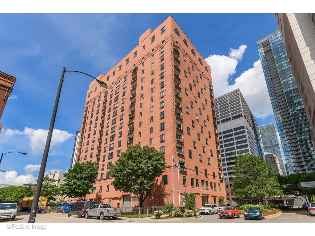 345 North Canal Street Chicago IL 60606