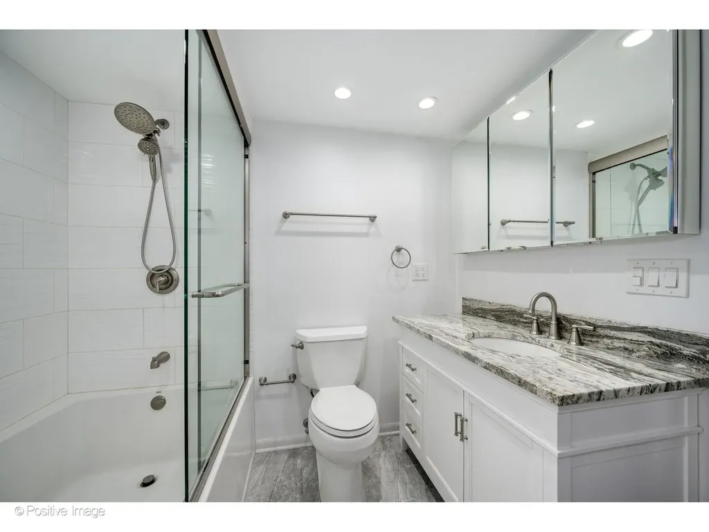 345 North Canal Street Chicago IL 60606
