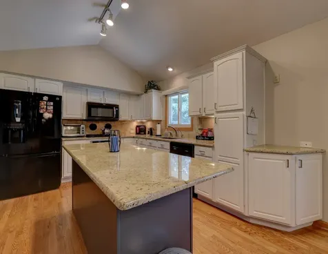 27W719 Sycamore Street West Chicago IL 60185