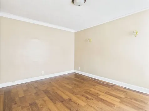 4338 West Kamerling Avenue Chicago IL 60651