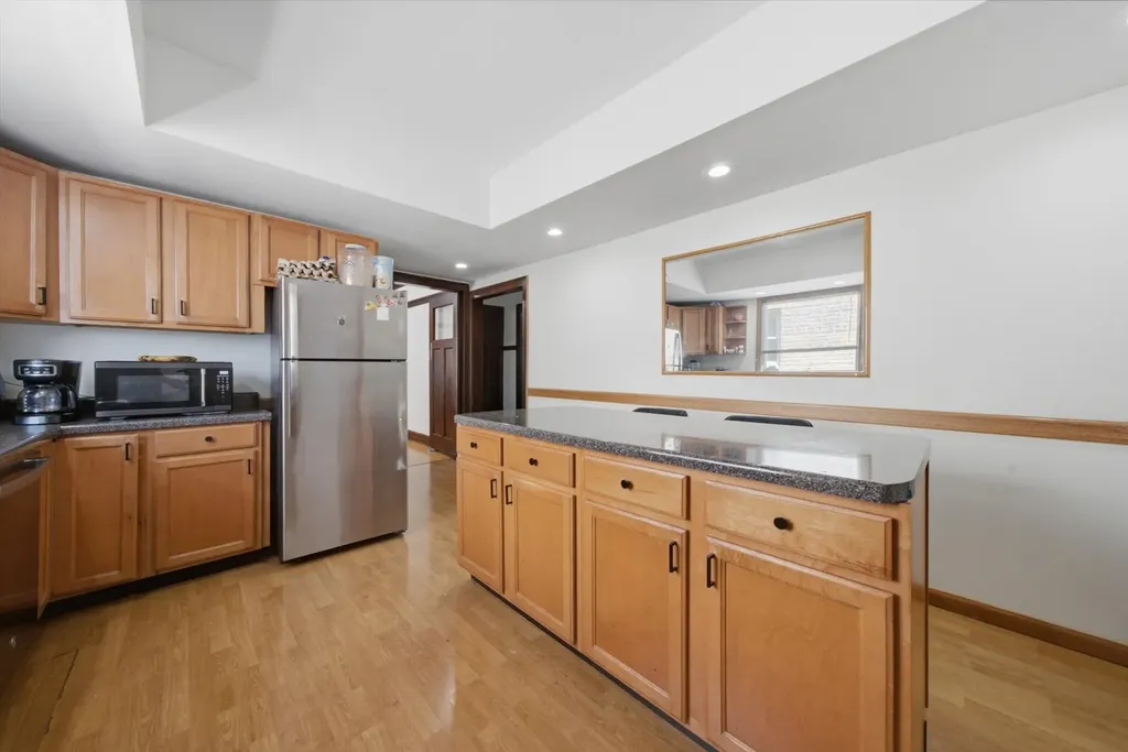5105 West Altgeld Street Chicago IL 60639