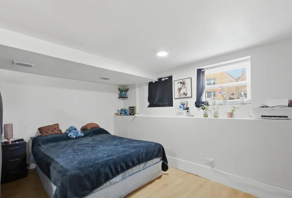 5105 West Altgeld Street Chicago IL 60639