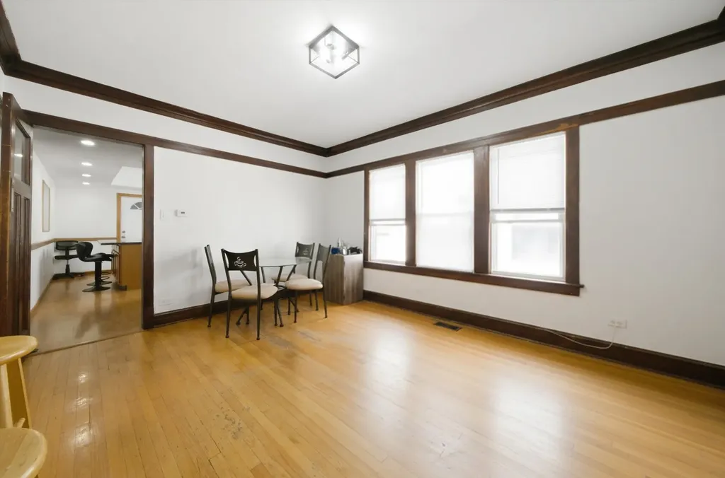5105 West Altgeld Street Chicago IL 60639