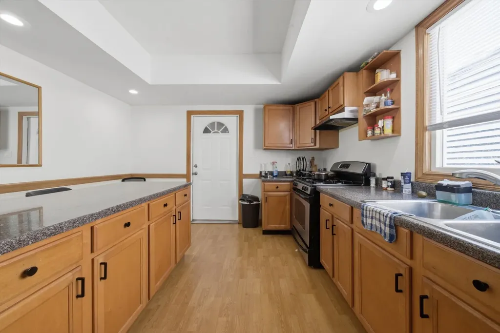 5105 West Altgeld Street Chicago IL 60639